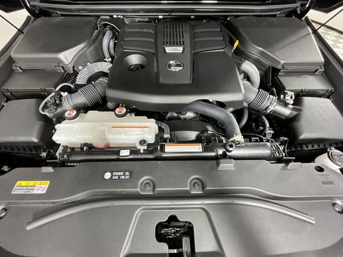 Used 2025 Lexus GX 550 image 28