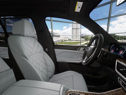 Used 2026 BMW X5 xDrive40i image 34