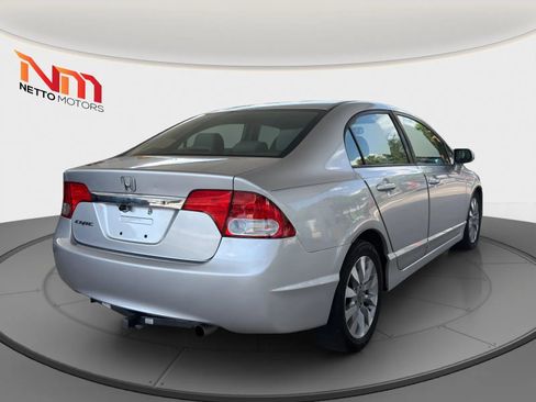 Used 2010 Honda Civic LX image 5