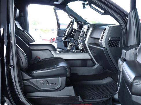 Used 2019 Ford F150 Raptor w/ Equipment Group 802A Luxury AWD/4WD image 36