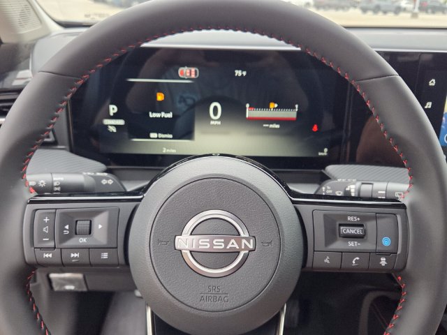 New 2027 Nissan Kicks SR w/ Cold Weather Package FWD image 24