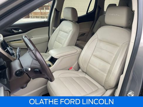 Used 2019 GMC Acadia Denali w/ Technology Package image 18