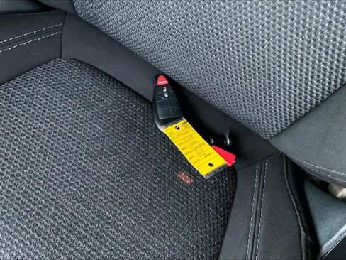 Used 2019 Jeep Cherokee Latitude w/ Popular Appearance Group image 14