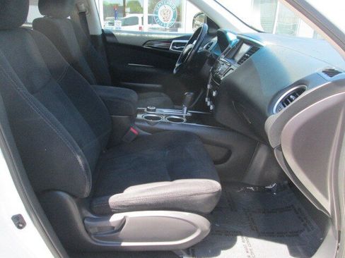 Used 2015 Nissan Pathfinder SV FWD image 14
