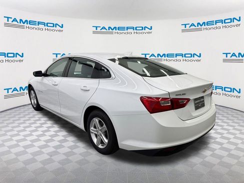 Used 2023 Chevrolet Malibu LT image 3