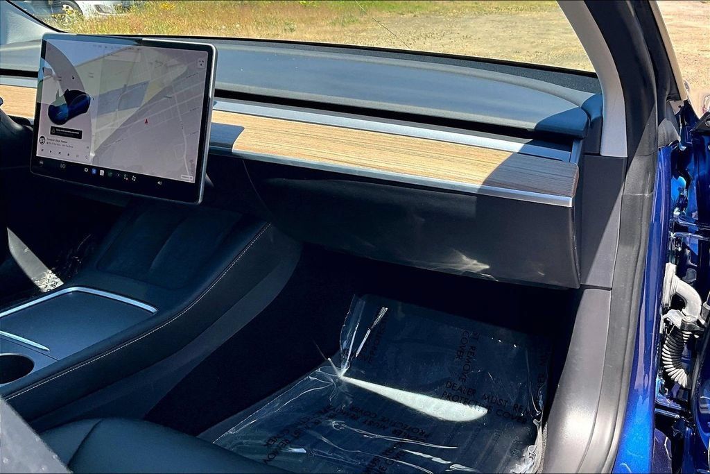 Used 2021 Tesla Model 3 Standard Range Plus RWD image 19