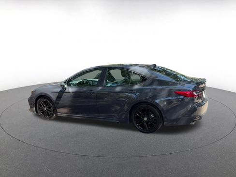 Used 2025 Toyota Camry SE FWD image 10