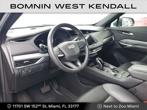 Used 2023 Cadillac XT4 Premium Luxury image 14