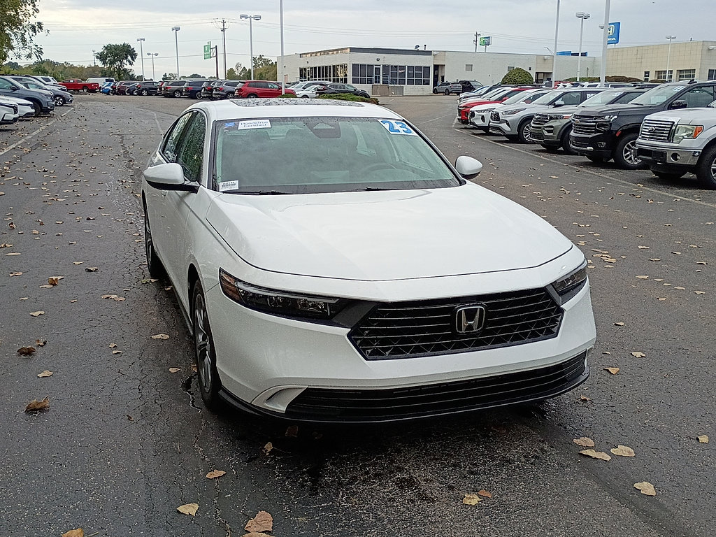 Used 2023 Honda Accord EX image 1