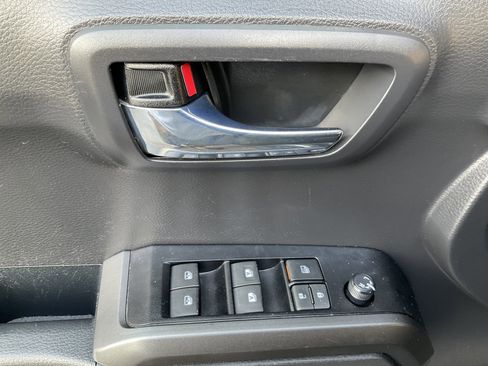 Used 2023 Toyota Tacoma TRD Off-Road image 26