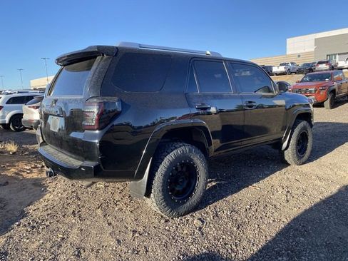 Used 2018 Toyota 4Runner SR5 image 4