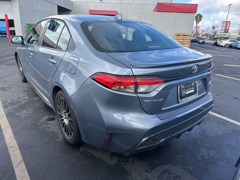 Used 2020 Toyota Corolla SE w/ Carpet Mat Package (TMS) image 3