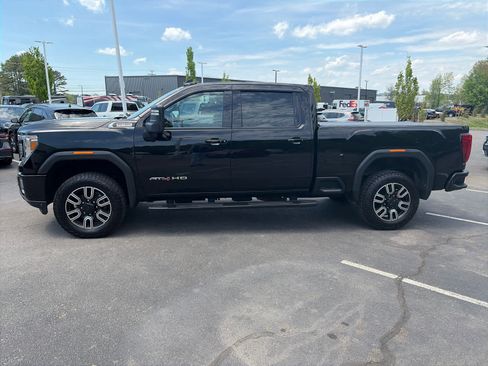 Used 2020 GMC Sierra 2500 AT4 w/ AT4 Premium Package AWD/4WD image 2