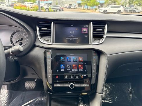 Used 2021 INFINITI QX50 Luxe w/ Cargo Package AWD/4WD image 17