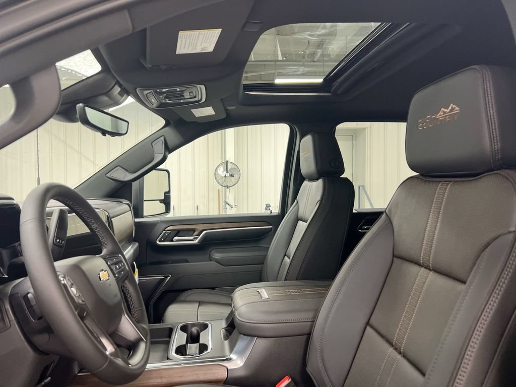 New 2026 Chevrolet Silverado 2500 High Country w/ Technology Package AWD/4WD image 19