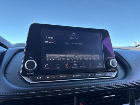Certified 2023 Nissan Rogue SV w/ SV Premium B Package FWD image 23