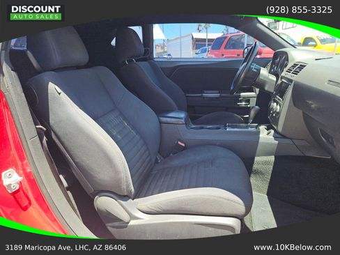 Used 2013 Dodge Challenger R/T w/ Sound Group II RWD image 9