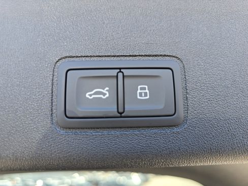 New 2026 Audi Q3 quattro 2.0T image 18