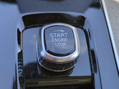 New 2026 Volvo XC90 B6 Ultra w/ Protection Package Premier image 25