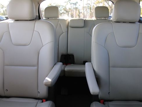 Certified 2022 Kia Telluride S image 57