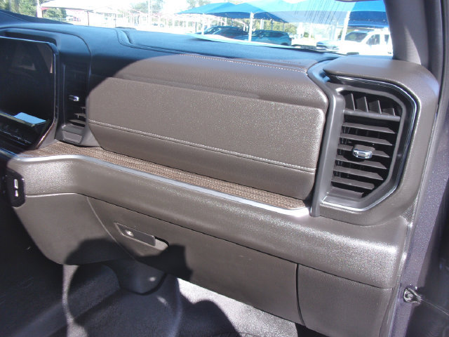 Used 2022 Chevrolet Silverado 1500 RST AWD/4WD image 32