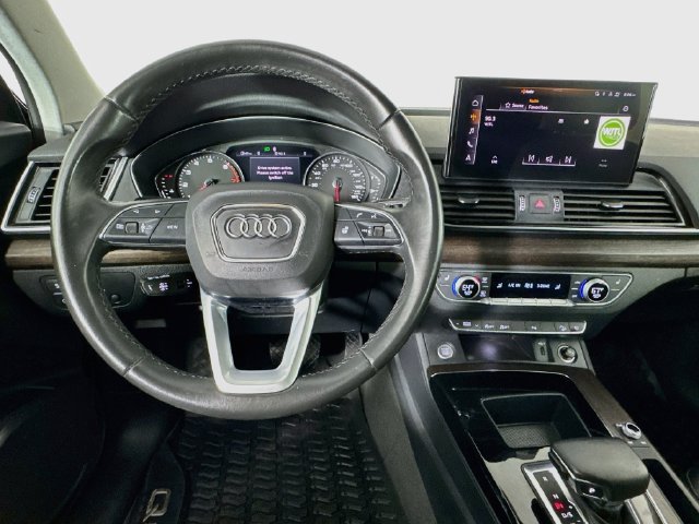 Used 2023 Audi Q5 2.0T Premium w/ Convenience Package AWD/4WD image 10