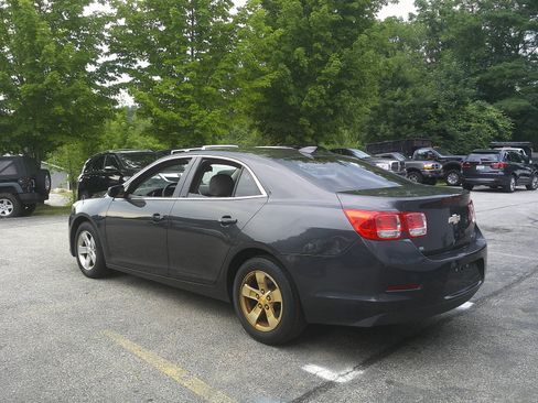 Used 2015 Chevrolet Malibu LS FWD image 7