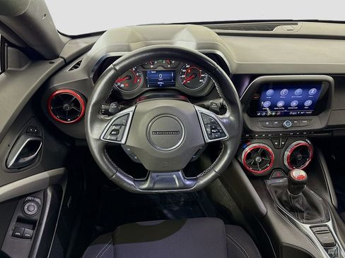 Certified 2021 Chevrolet Camaro LT w/ Technology Package image 26