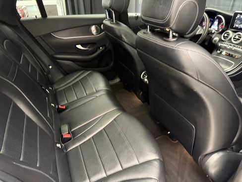 Used 2017 Mercedes-Benz GLC 300 4MATIC image 26