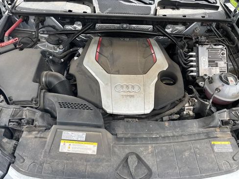 Used 2018 Audi SQ5 Premium Plus w/ Navigation Package AWD/4WD image 25