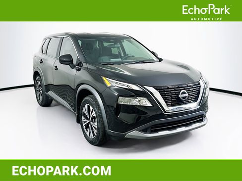 Used 2023 Nissan Rogue SV image 1