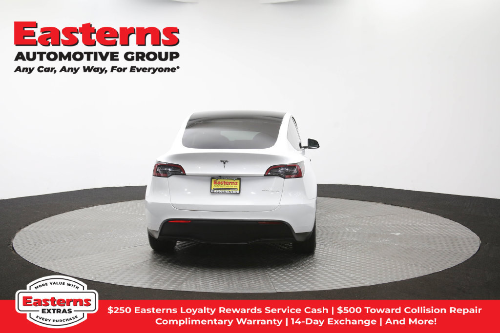 Used 2022 Tesla Model Y Long Range AWD/4WD image 34