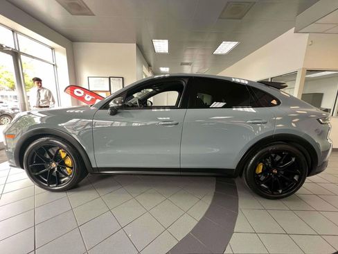 Used 2025 Porsche Cayenne Turbo GT AWD/4WD image 42