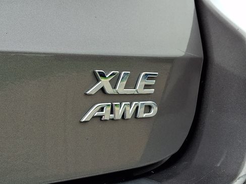 Used 2016 Toyota Sienna XLE Premium AWD/4WD image 35