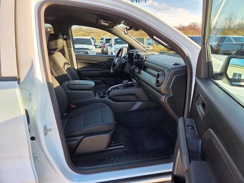 Used 2023 Chevrolet Colorado Trail Boss w/ Advanced Trailering Package image 9