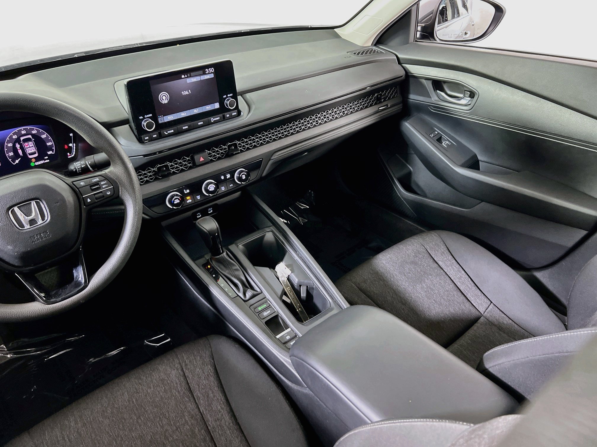 Used 2023 Honda Accord LX image 21