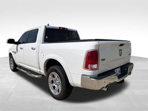 Used 2017 RAM 1500 Laramie w/ Convenience Group AWD/4WD image 7