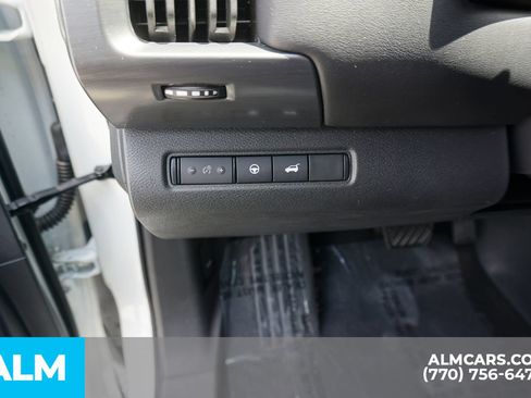 Used 2023 Nissan Pathfinder SL AWD/4WD image 37
