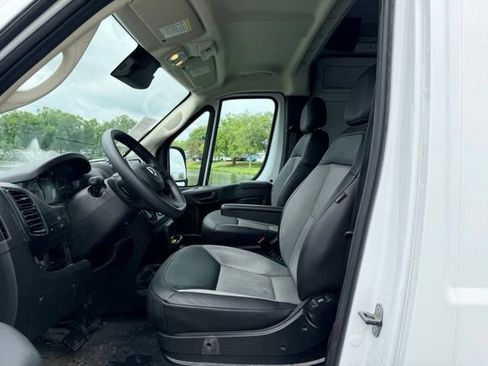 Used 2026 RAM ProMaster 2500 w/ Convenience Group FWD image 7