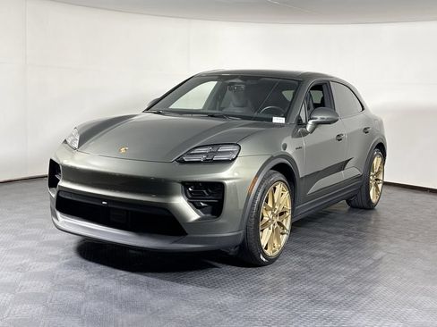 Certified 2025 Porsche Macan 4S Electric AWD/4WD image 1