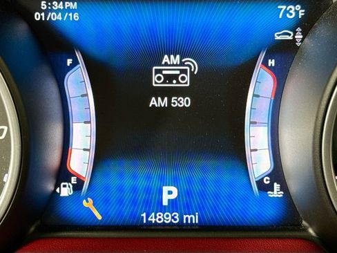 Used 2017 Maserati Levante w/ Luxury Package AWD/4WD image 11