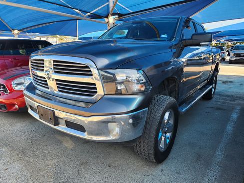 Used 2015 RAM 1500 Lone Star RWD image 2
