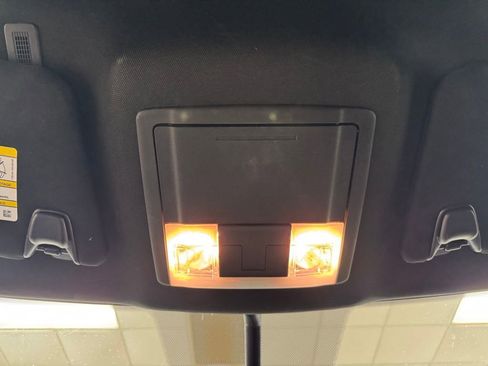 Used 2017 Ford Explorer XLT w/ Equipment Group 202A image 42