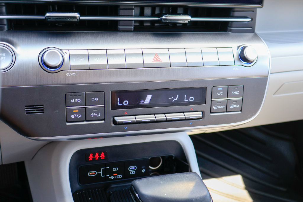 Certified 2026 Hyundai Kona SEL Sport FWD image 14
