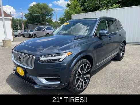 Used 2025 Volvo XC90 B6 Plus w/ Protection Package Premier AWD/4WD image 3