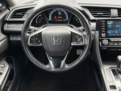 Used 2020 Honda Civic Touring image 13