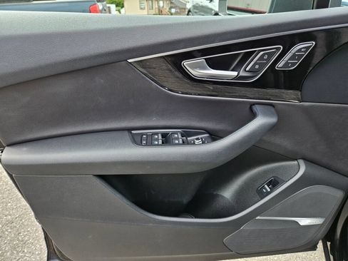 Used 2018 Audi Q7 3.0T Premium Plus AWD/4WD image 19