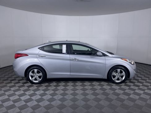 Used 2012 Hyundai Elantra GLS w/ Preferred Pkg 3 FWD image 10