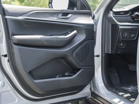 New 2026 Jeep Grand Cherokee L 4WD image 44