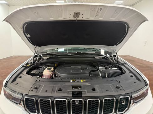 Used 2021 Jeep Grand Cherokee L Overland w/ Advanced Protech Group III AWD/4WD image 86